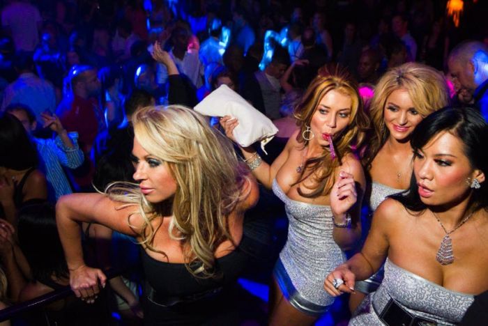Girls from Cabana Candy Group in Palms Casino Resort, Las Vegas (15 pics)