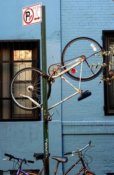 Innovate Bicycle Parking Techniques (20 pics)