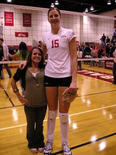 The Tallest Girls of the World (60 pics)