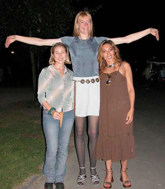 The Tallest Girls of the World (60 pics)