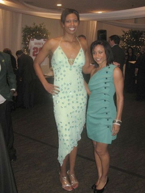 The Tallest Girls of the World (60 pics)