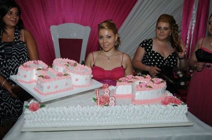 Birthday Party of a Gypsy Girl from Serbia (16 pics)