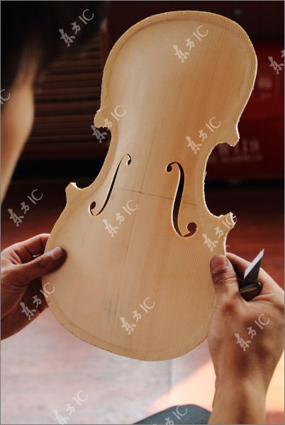 How Violins are Made (43 pics)