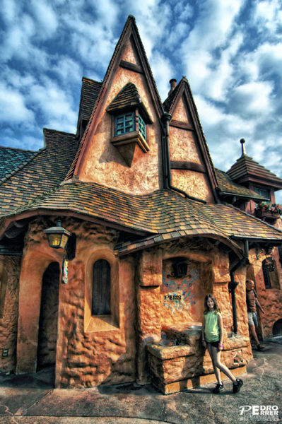 Fairy Tales Houses in Real World (46 pics)