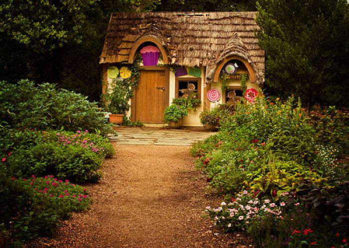 Fairy Tales Houses in Real World (46 pics)