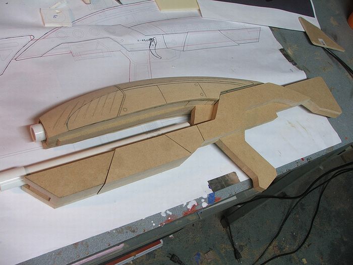 Mass Effect M8 Avenger Assault Rifle (61 pics)