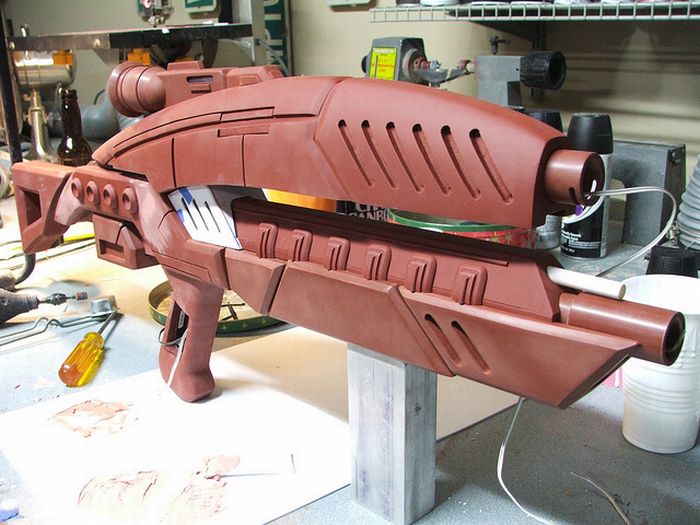 Mass Effect M8 Avenger Assault Rifle (61 pics)