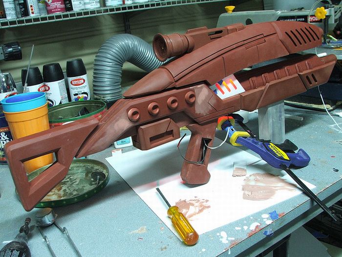 Mass Effect M8 Avenger Assault Rifle (61 pics)