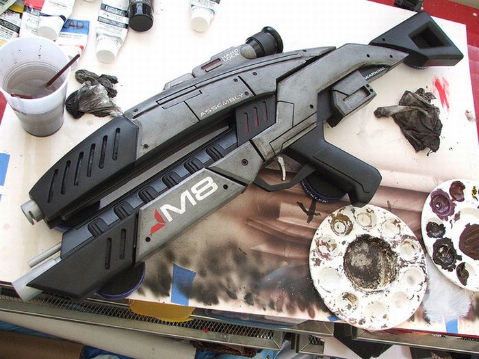 Mass Effect M8 Avenger Assault Rifle (61 pics)