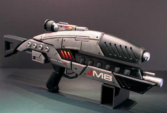 Mass Effect M8 Avenger Assault Rifle (61 pics)