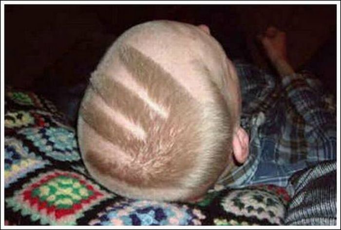 Odd Haircuts (17 pics)