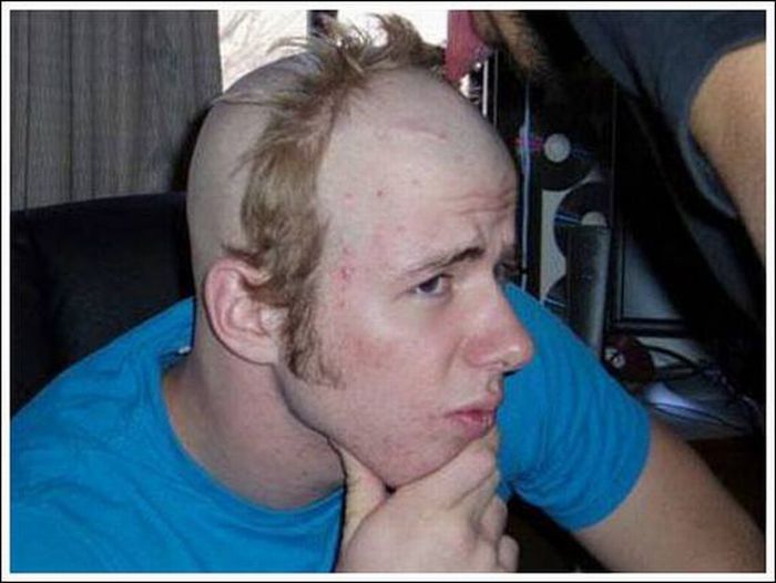 Odd Haircuts (17 pics)