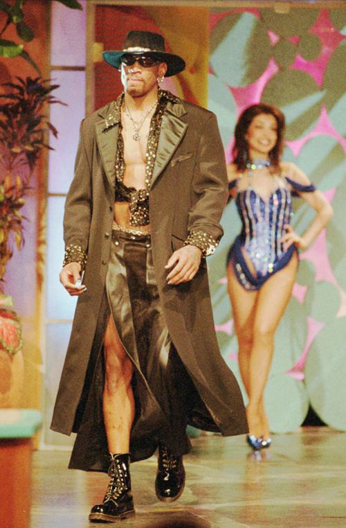 Dennis Rodman' Craziest Outfits (31 pics)