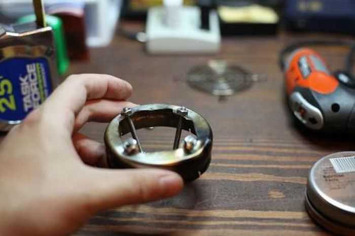 Altoids Sours BBQ Grill (8 pics)