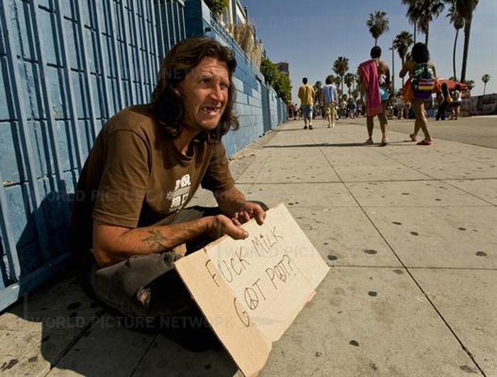 California's Most Creative Panhandlers (23 pics)