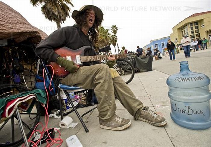 California's Most Creative Panhandlers (23 pics)