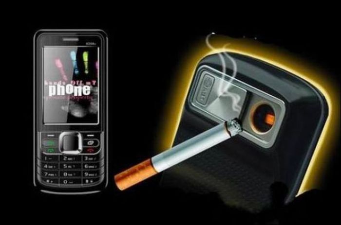 Cell Phone with a Secret (6 pics)