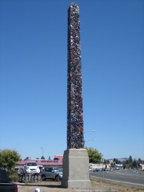 Bicycle Obelisk (6 pics)