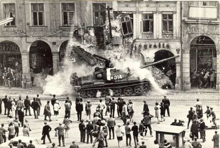 This is War (80 pics)