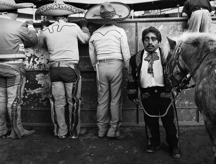 Midget Bullfighters (17 pics)