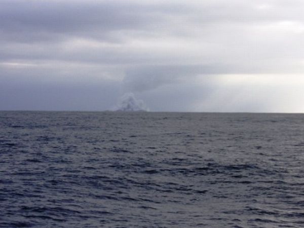 Eruption of Underwater Volcano (14 pics)