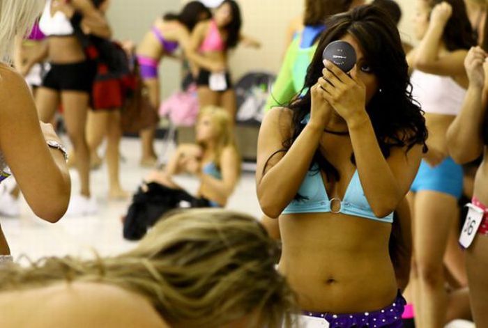 Basketball Cheerleaders Tryouts (30 pics)