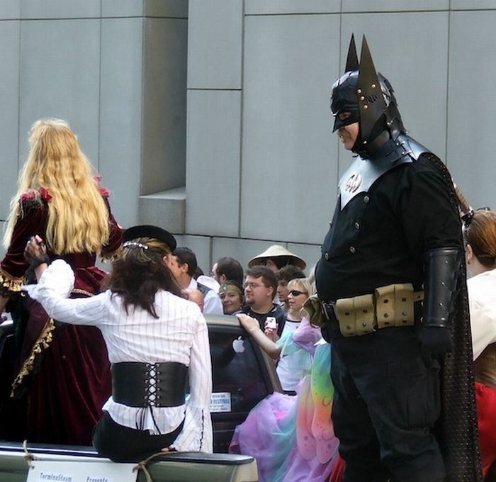 Fat Batmans and Spidermans (50 pics)