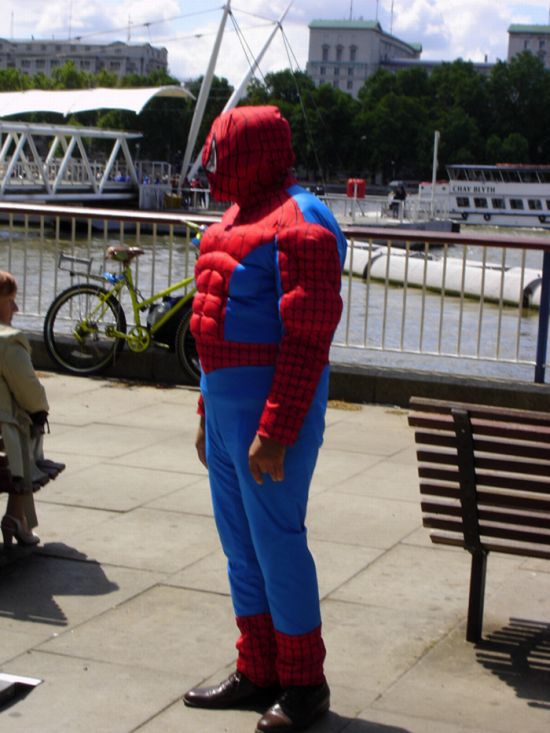 Fat Batmans and Spidermans (50 pics)