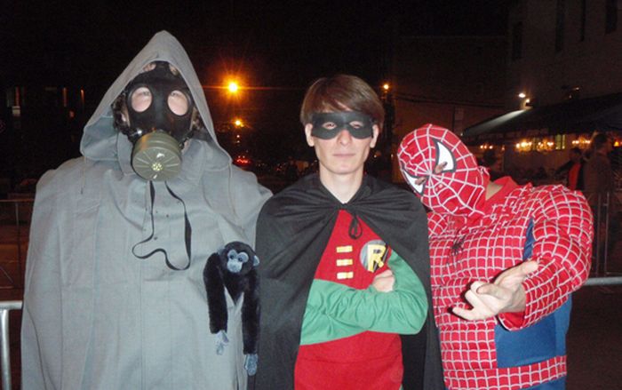 Fat Batmans and Spidermans (50 pics)