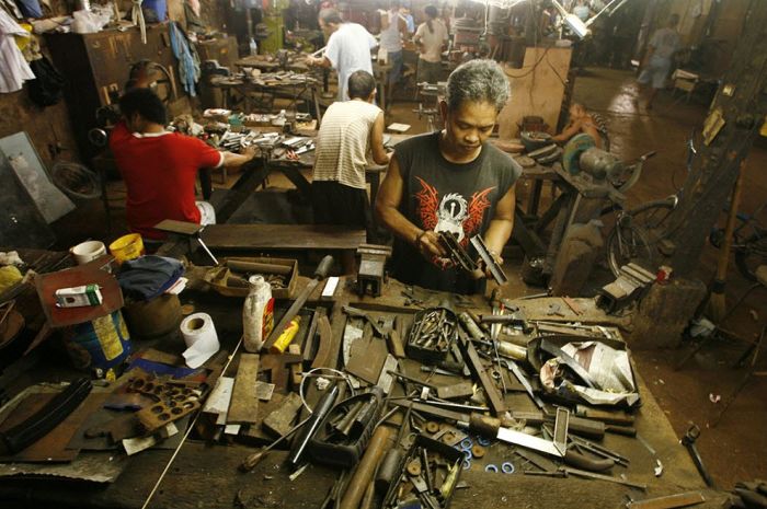 Underground Gun Making Industry in the Philippines (27 pics)