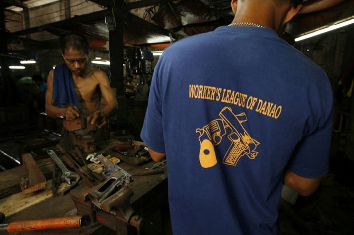 Underground Gun Making Industry in the Philippines (27 pics)