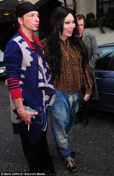 New Photos of Pete Burns (11 pics)