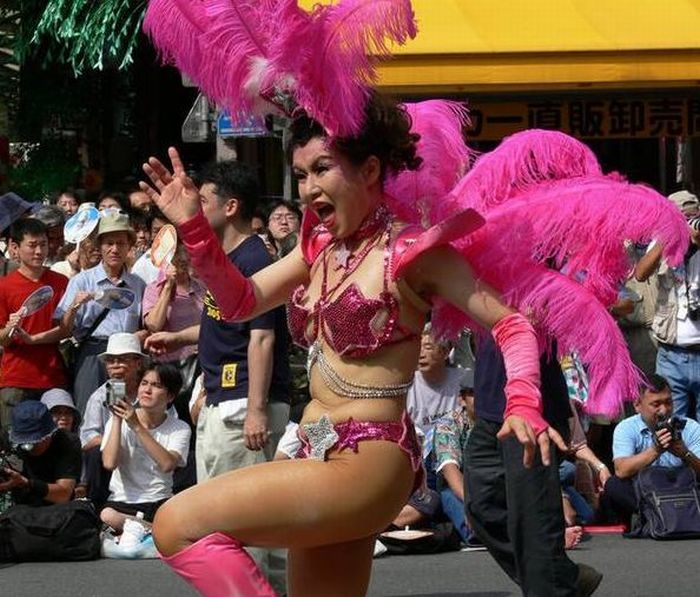 Samba Carnival in Japan (24 pics)