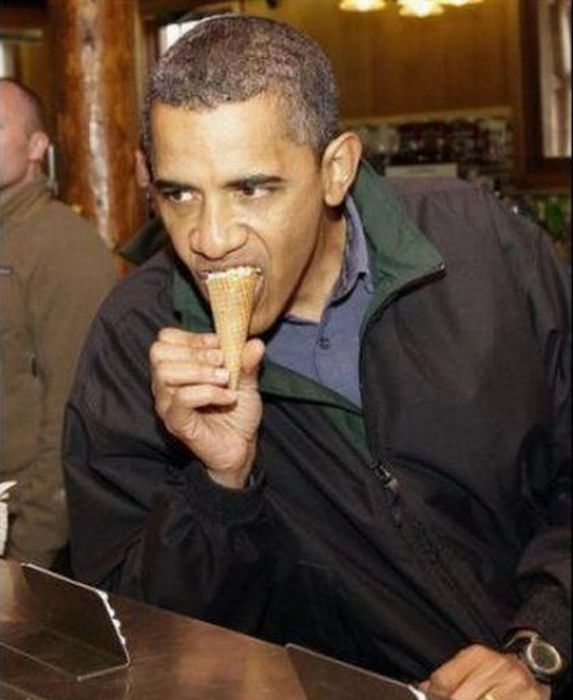 World Leaders and Famous Politicians Love Ice Cream (44 pics)