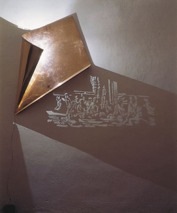 Amazing Artwork Made Out of Shades (33 pics)