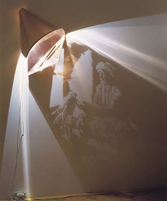 Amazing Artwork Made Out of Shades (33 pics)