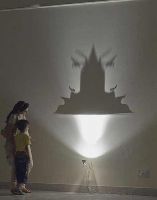 Amazing Artwork Made Out of Shades (33 pics)