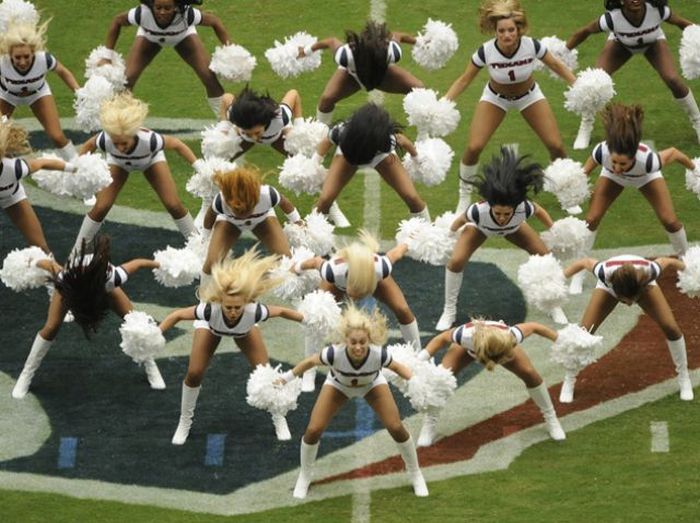 Cheerleaders (50 pics)