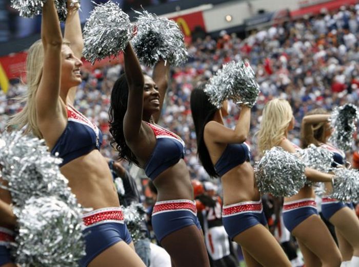 Cheerleaders (50 pics)