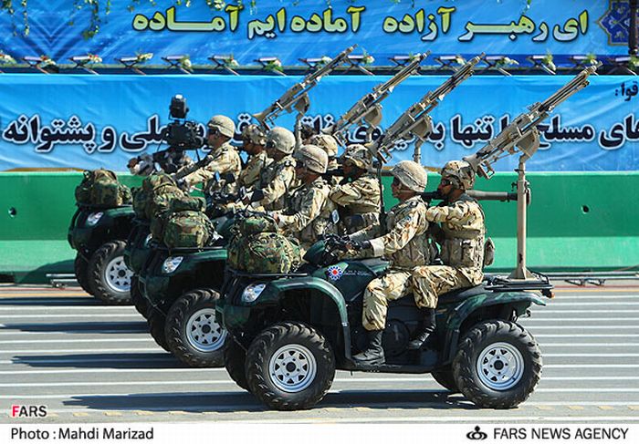 Iranian Warfare (77 pics)