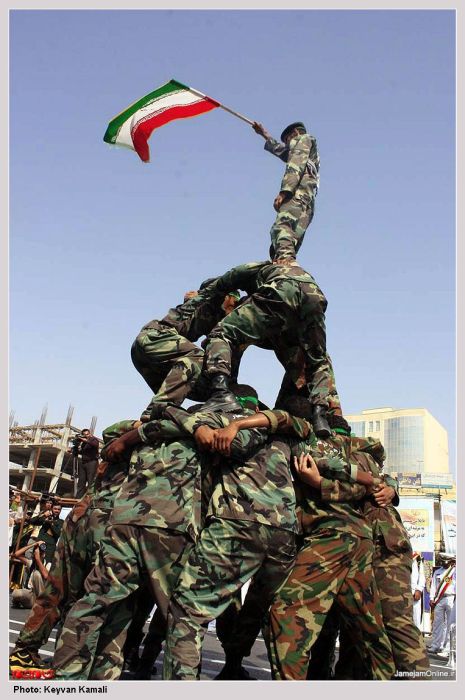 Iranian Warfare (77 pics)