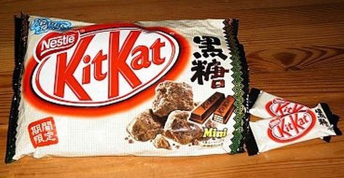 Kit Kat Varieties From Around The World (35 pics)