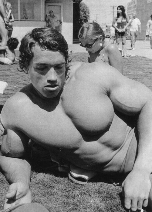 Young Arnold Schwarzenegger (100 pics)