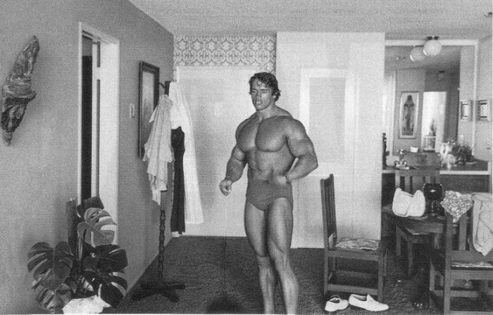 Young Arnold Schwarzenegger (100 pics)