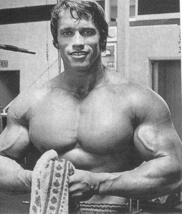 Young Arnold Schwarzenegger (100 pics)