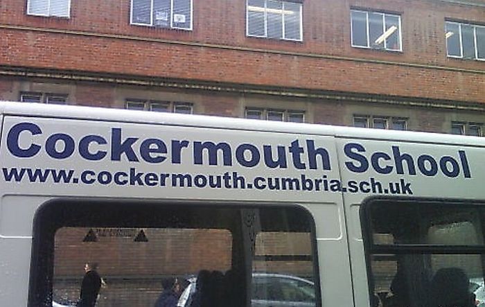 Bad School Names (19 pics)