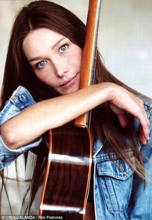 The Official Carla Bruni Facelift Timeline (15 pics)