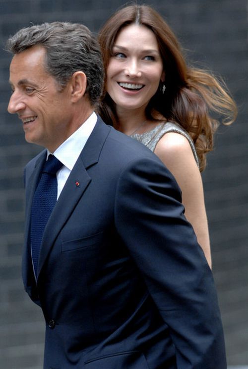 The Official Carla Bruni Facelift Timeline (15 pics)