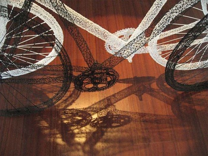3D Chicken Wire Sculptures (15 pics)