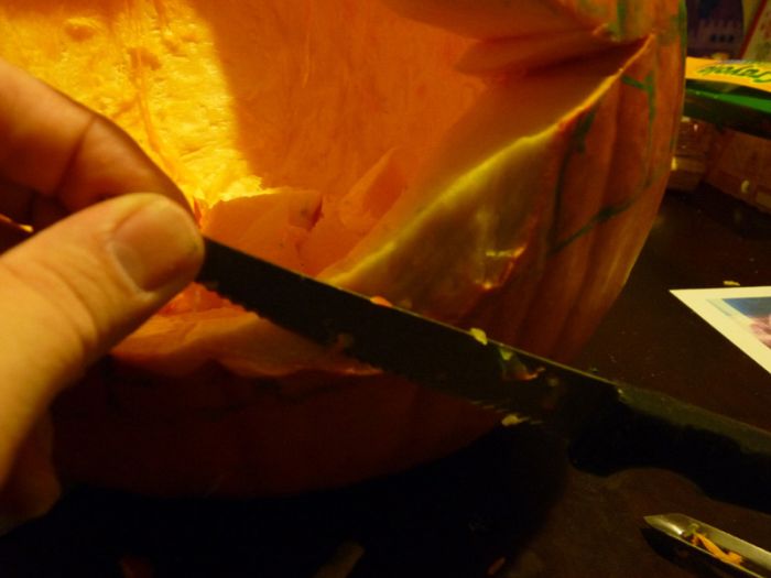 How to Create a Cannibal Pumpkin (34 pics)